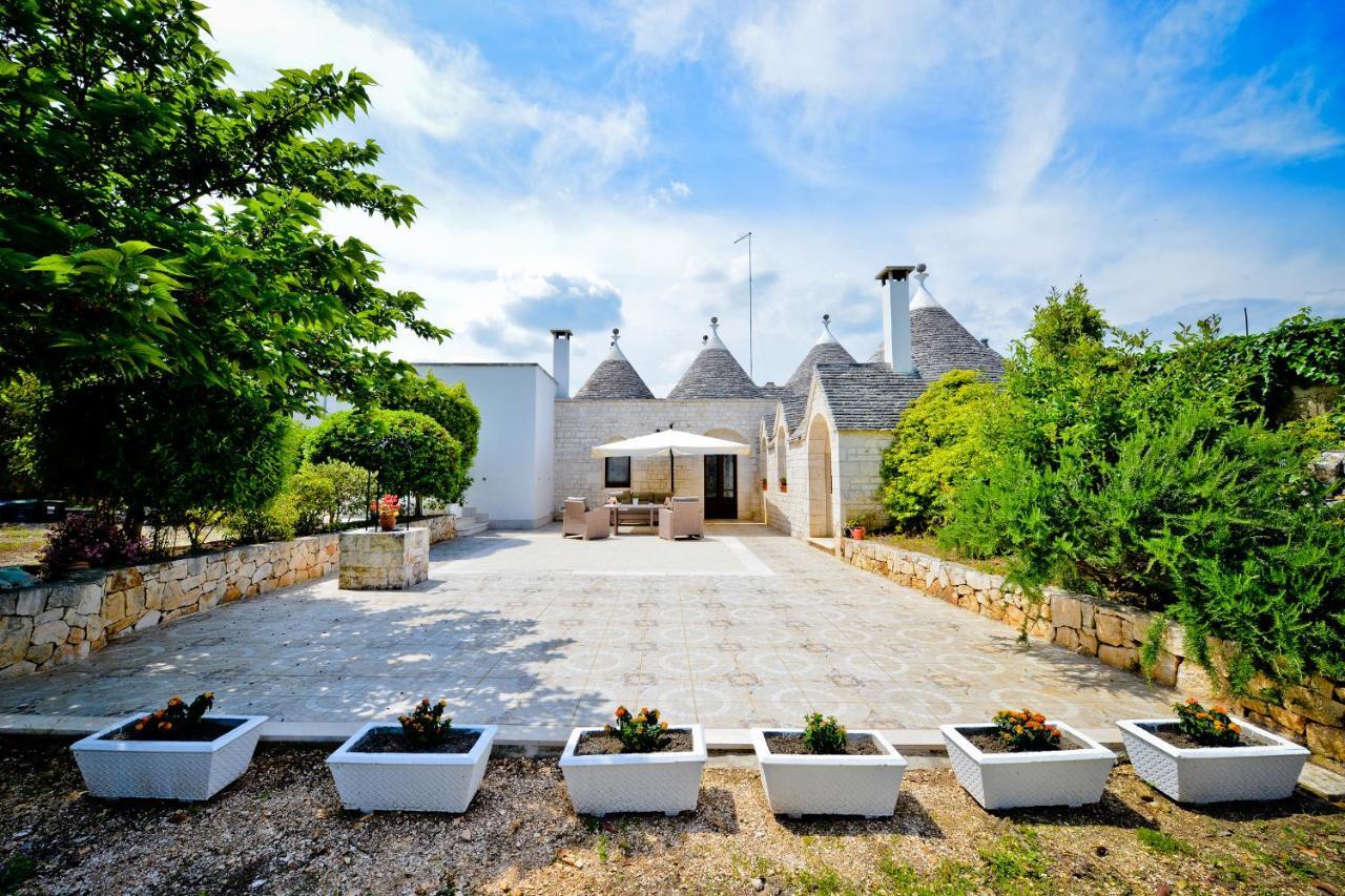 Vila I Trulli Di Alejandro Locorotondo Exteriér fotografie